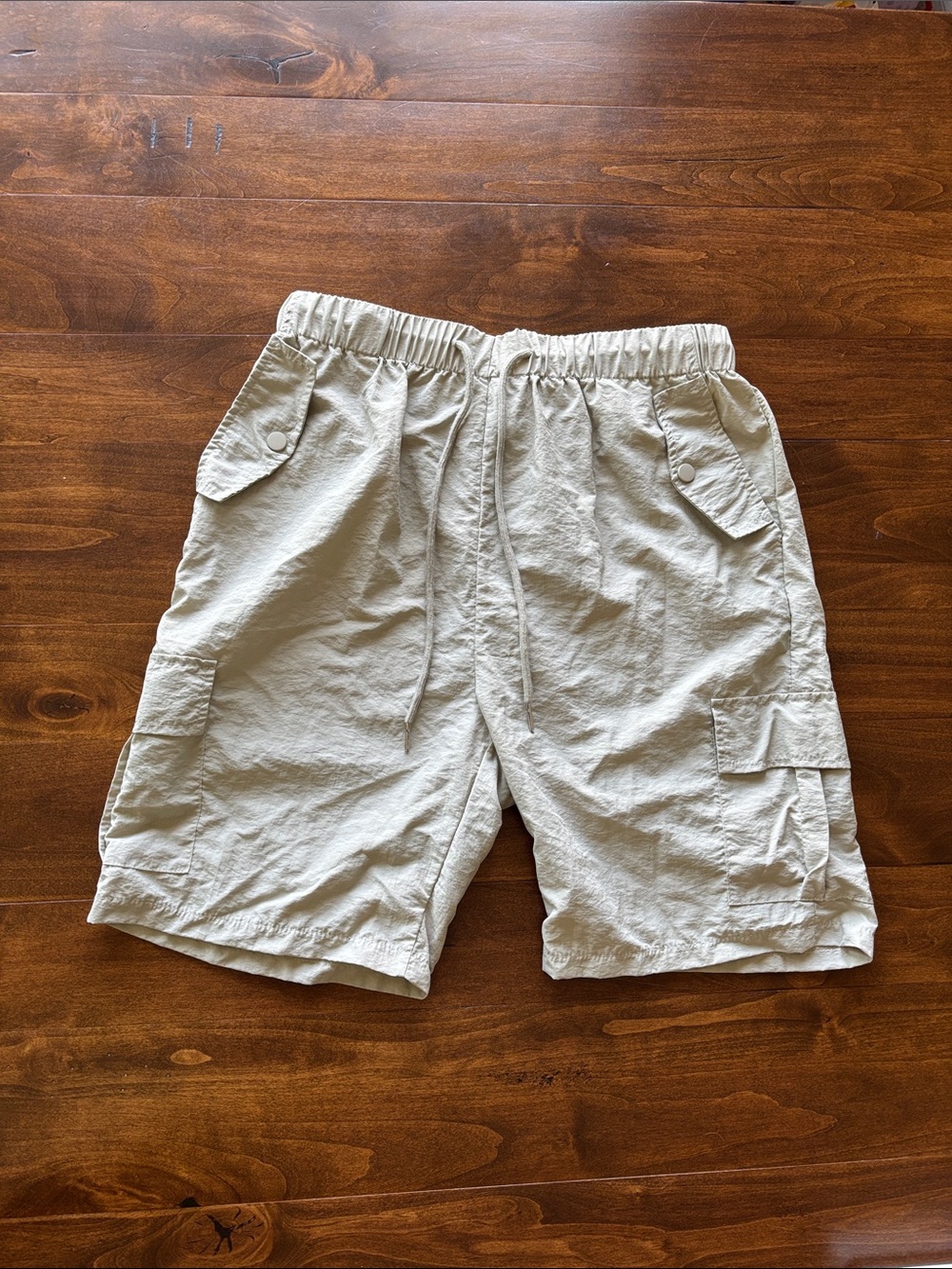 Women's Cargo Shorts with Drawstring Waist — Light Beige